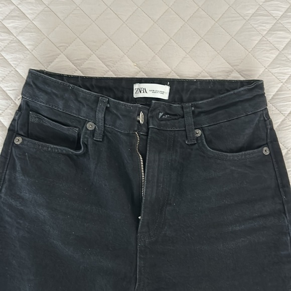 ZARA STRAIGHT LEG JEANS - Picture 2 of 6